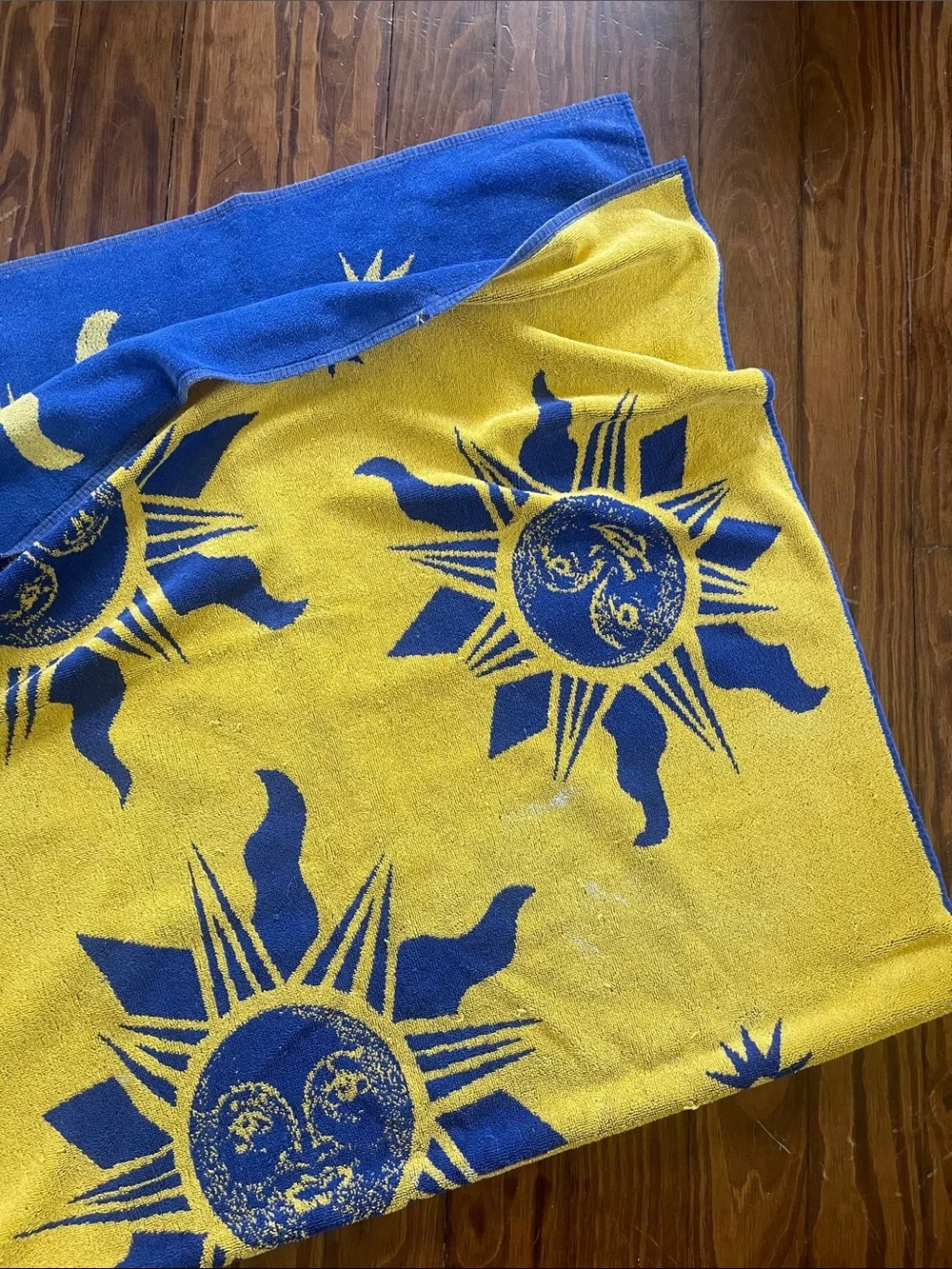 Vibrant Vintage Blue & Gold Beach Towel